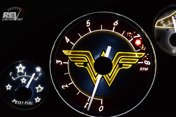 revlimiter Gauges - Wonder-Woman