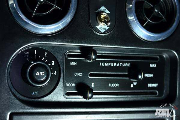Version GT-40 HVAC Panel