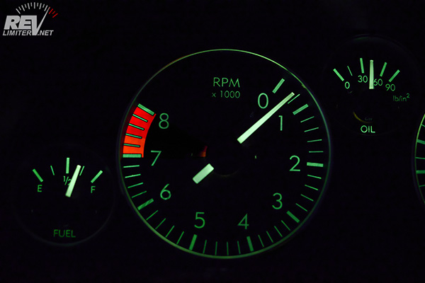 revlimiter Gauges - green lighting