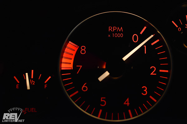 revlimiter Gauges - red lighting